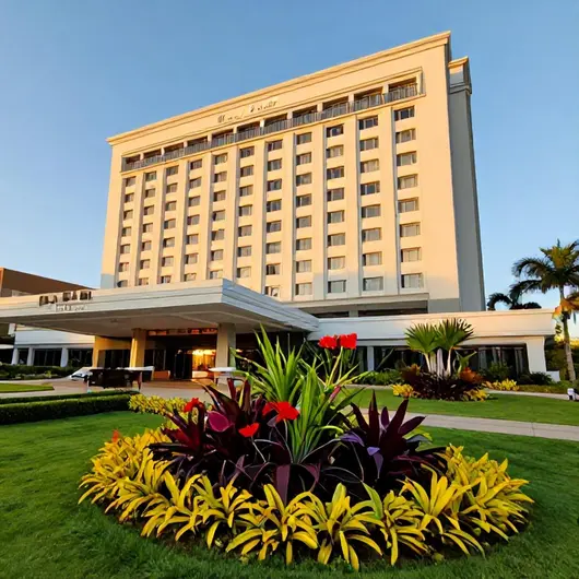 Descubra o Real Classic Hotel